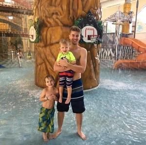 Meet your Posher, Christian